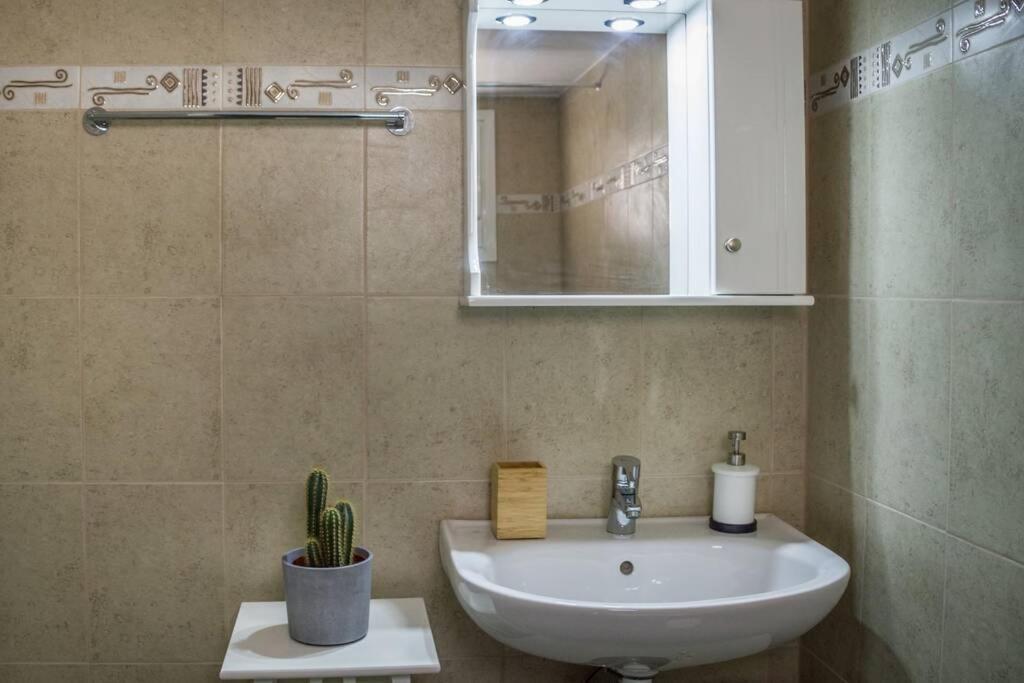 Blanca Serenidad Luxury Apartment Méthana Exterior foto